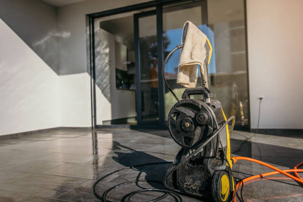 Best Animal Enclosure Cleaning  in Jamaica Beach, TX